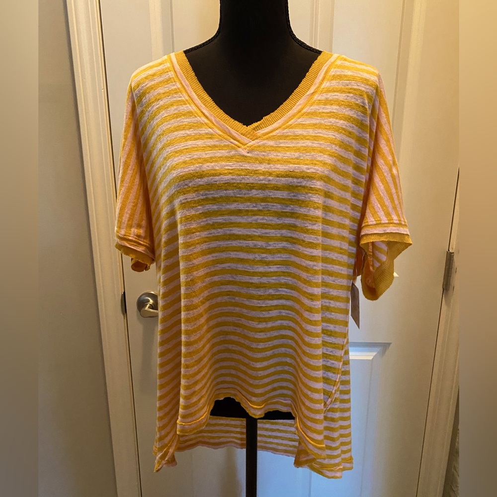 NWT We the Free-Over Sized Medium